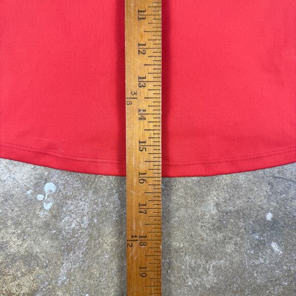 Old Navy Active Powersoft Crop Top Women’s Small Red White Trim V-Neck Go-Dry - Picture 7 of 8